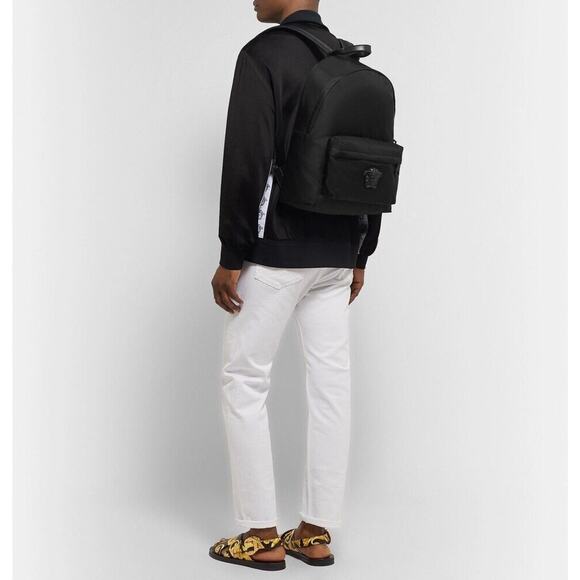 NWT Versace La Medusa Palazzo Black Nylon Large Backpack Bag $1450 - Picture 4 of 15